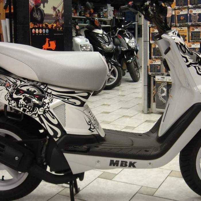 Scooter neuf MBK BOOSTER SPIRIT 10 pouces 50cc. - L'atelier du scoot -  L'atelier du scoot